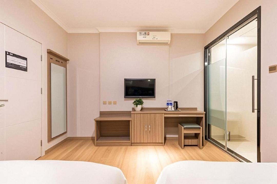Qiqiaowu Hotel Beijing Daxing Airport Line Caoqiao Subway Station Branch Kültér fotó
